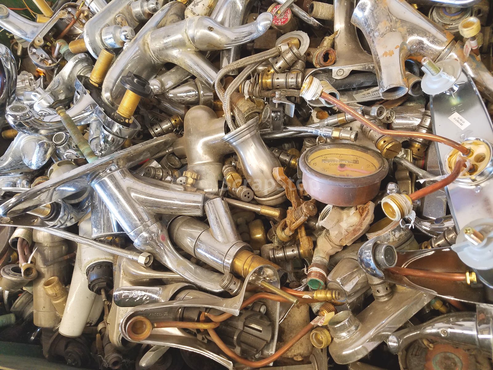Any chance to resell brass fittings , to like a plumber ? Or in the brass  pile it goes ? : r/ScrapMetal